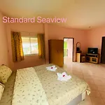 Kata Hill Guesthouse