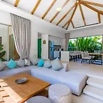 Sunny 3Br Villa With Private Pool At Bangtao Beach