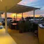 Hotel Kata Hill Sea View