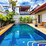 Recommend A Warm Thai Style Private Swimming Pool Villa With Convenient Traffic And Living, Walking 700 Meters To The The Beach