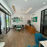 Modern Apartment At Palmetto By Lofty