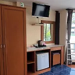 Patong Rose Guest House 50M To Beach