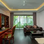 Stunning 5Br Villa With Freshwater Pool & Tropical Garden