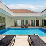 Villa Bond| 3 Bedrooms | Private Pool | 3 Min To Naiharn Beach