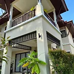 Phuket 2-Bedrooms 403M2 Private Poolside Xl-Family Villa