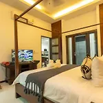 Exclusive Newly Renovated On Saiyuan Estate Resort V101