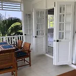 Ocean Breeze Studio 1 Bed