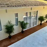 L\'Oasis Nanai