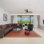 Deluxe Apartment At Cassia Residences By Lofty
