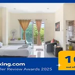 Phuket-Chalong 3-Bedrooms 240M2 Private Xlarge Family Villa