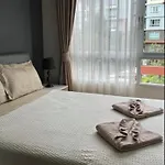 Lux Center Apartment