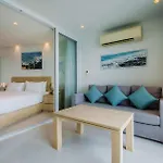 Malee Condo At The Beachfront