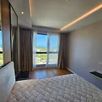 2-Bedrooms Seaview Suite In Surin Beach