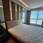 2-Bedrooms Seaview Suite In Surin Beach