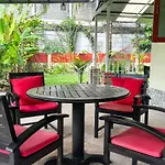 2Br Maryam Villa Near Tesco & Beach.