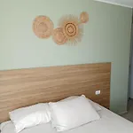 Modern Condo - 1Br T3-528