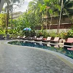 Patong Central Hostel