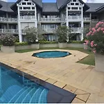 Golf View, Allamanda 3 Apartment