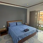 Chalong Paradise Guesthouse