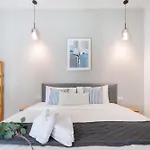 Prime Patong-5Br-6Br Pool Villa See Photo Before Book