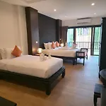 Blue Palm Residence Kata