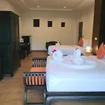 Blue Palm Residence Kata