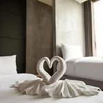 B2 Phuket Boutique & Budget Hotel