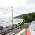 Barefoot Hotel Kalim Beach Front