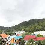 Barefoot Hotel Kalim Beach Front