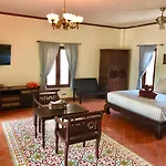 Chalong Oasis Resort & Spa