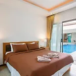 Villa Bond