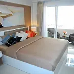Kata Plaza 1 bedroom Modern Apartment