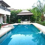 Baan Suksabai Villa By Pips