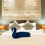 Comfortable 2Br Pool Villa In Center Saiyuan