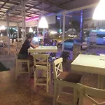 Phuket Airport Suites & Lounge Bar