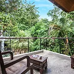Nirano Villa 12 1 Bed