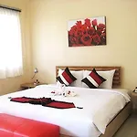 Eazy Resort Kata Beach