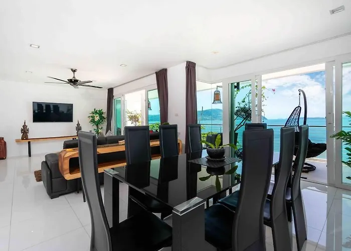 Beachfront 4 Bedrooms Penthouse With Breathtaking Sea View