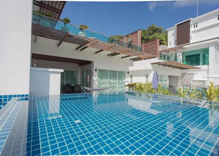 Penthouse Kamala Falls 260Mq