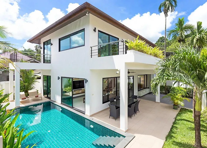 Villa White Pool