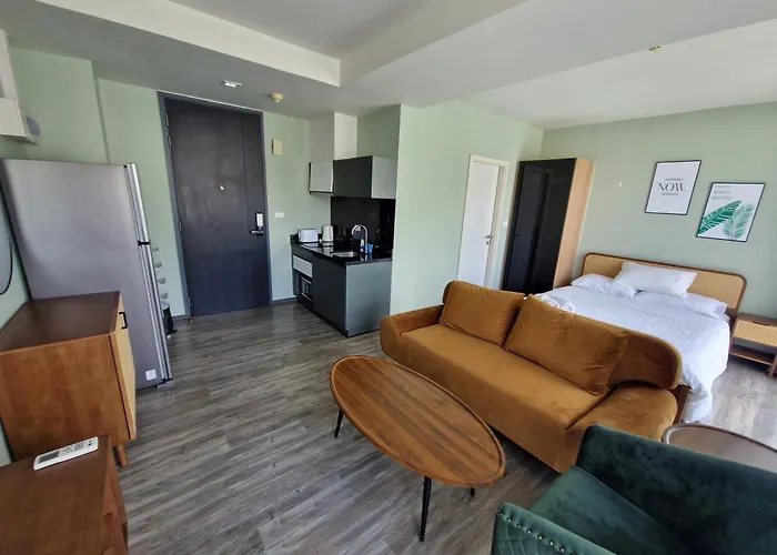 The Deck Condo Patong 7Th Fl Mountain View 2