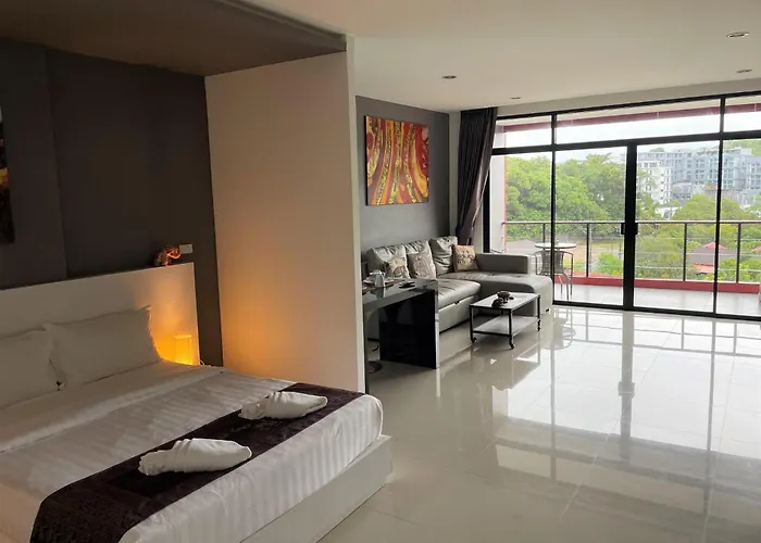 Nai Harn Spacious Studio Great Amenities