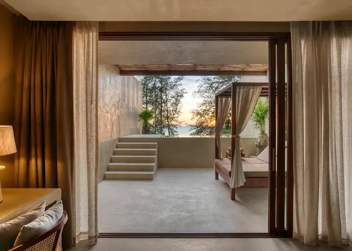 Cafe Del Mar Phuket - Suite & Penthouse
