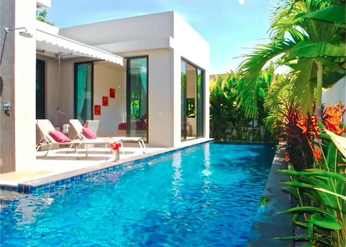 Baan Bua Nai Harn 3 Bedrooms Villa