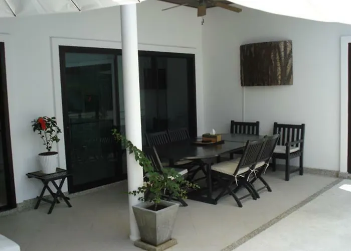 Yves Villa 3 Bed Pool Nai Harn