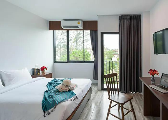 The Sixteenth Surin Beach Hotel