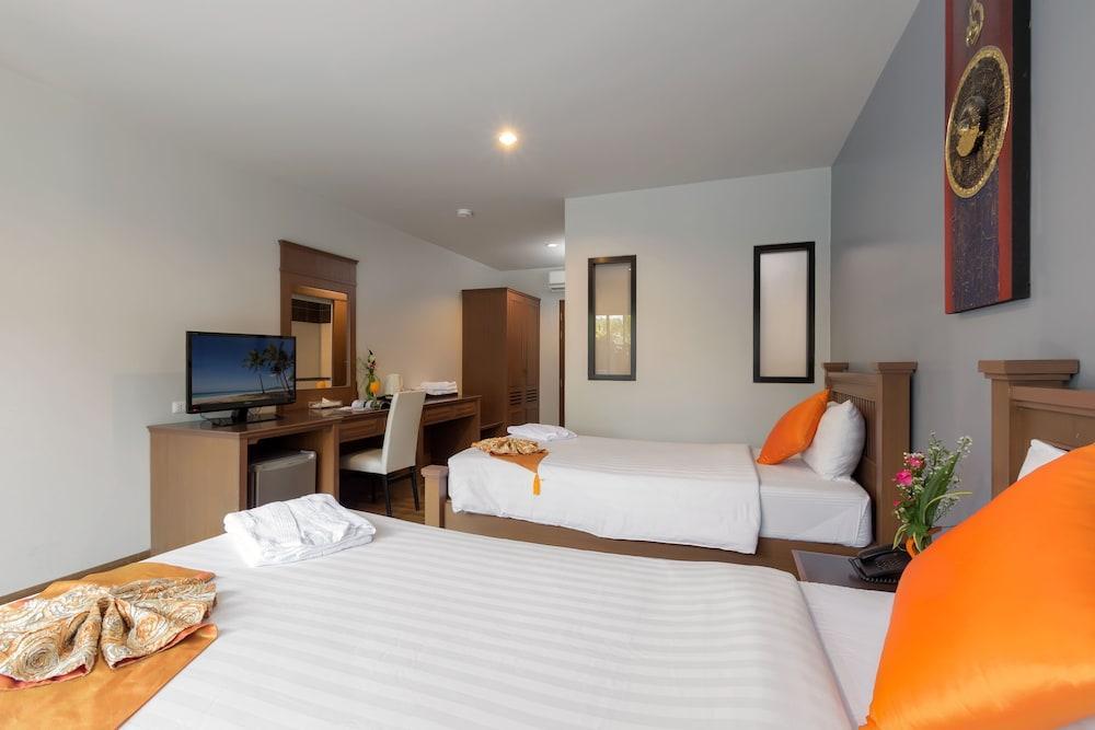 Bhukitta Boutique Town Resort 4*