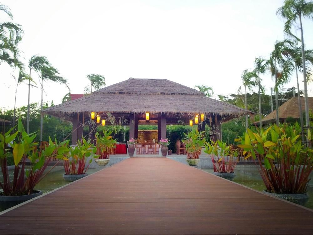 Modern Thai Pousada *