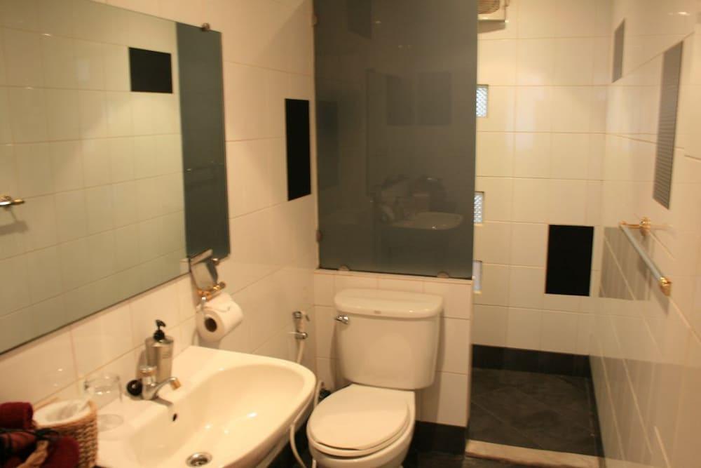 Hotel Aquarius Gay & Sauna Patong