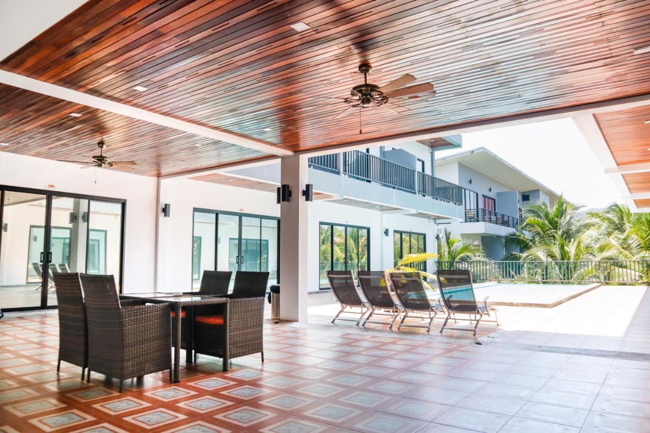 Oyo 854 Baan Phuchalong 3* Phuket